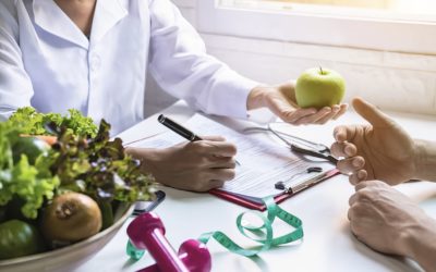 Nutritionist and Health Coach: Who is Who